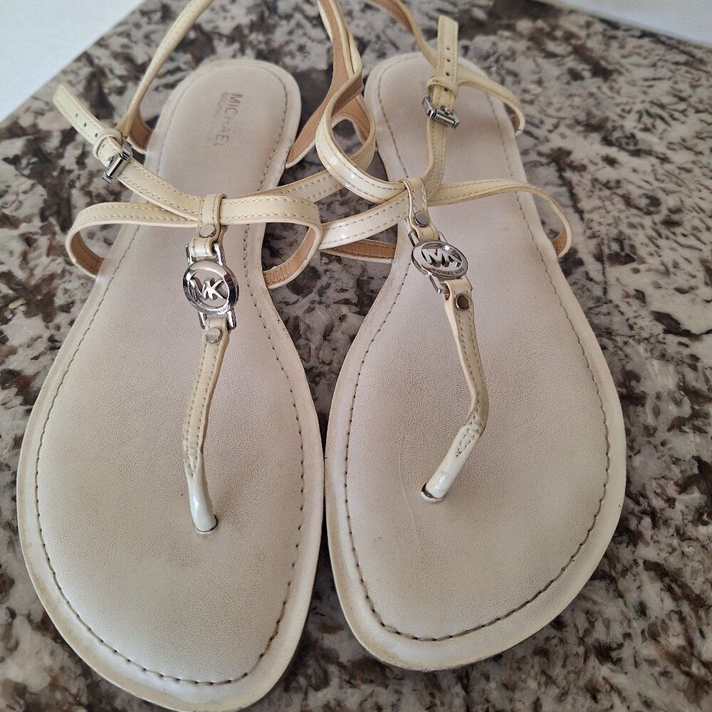 Michael Kors strappy Leather sandal size‎ 9